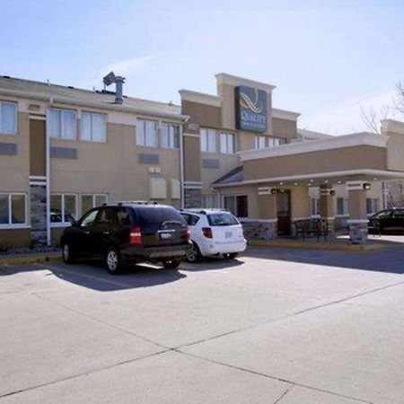 Quality Inn & Suites Des Moines Airport Exterior foto