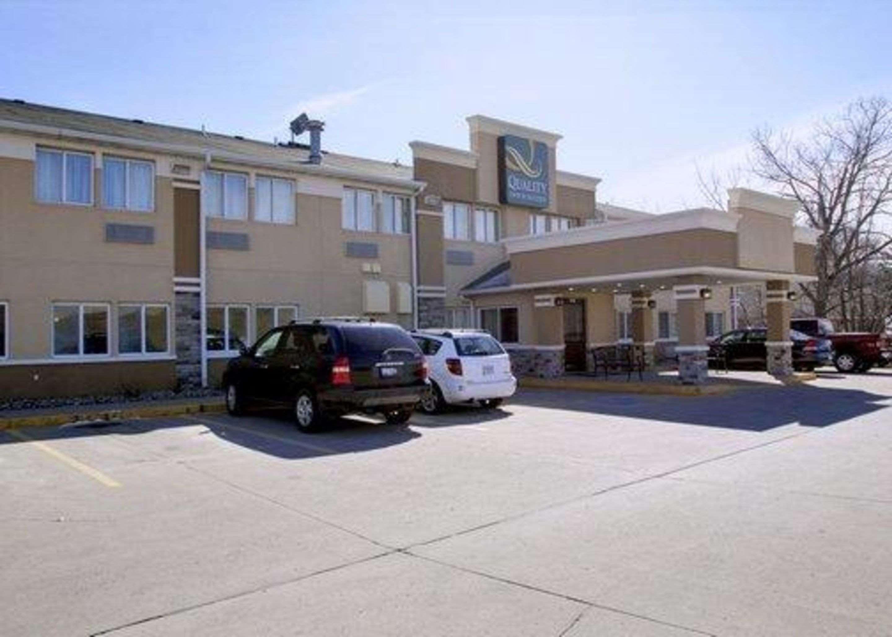 Quality Inn & Suites Des Moines Airport Exterior foto