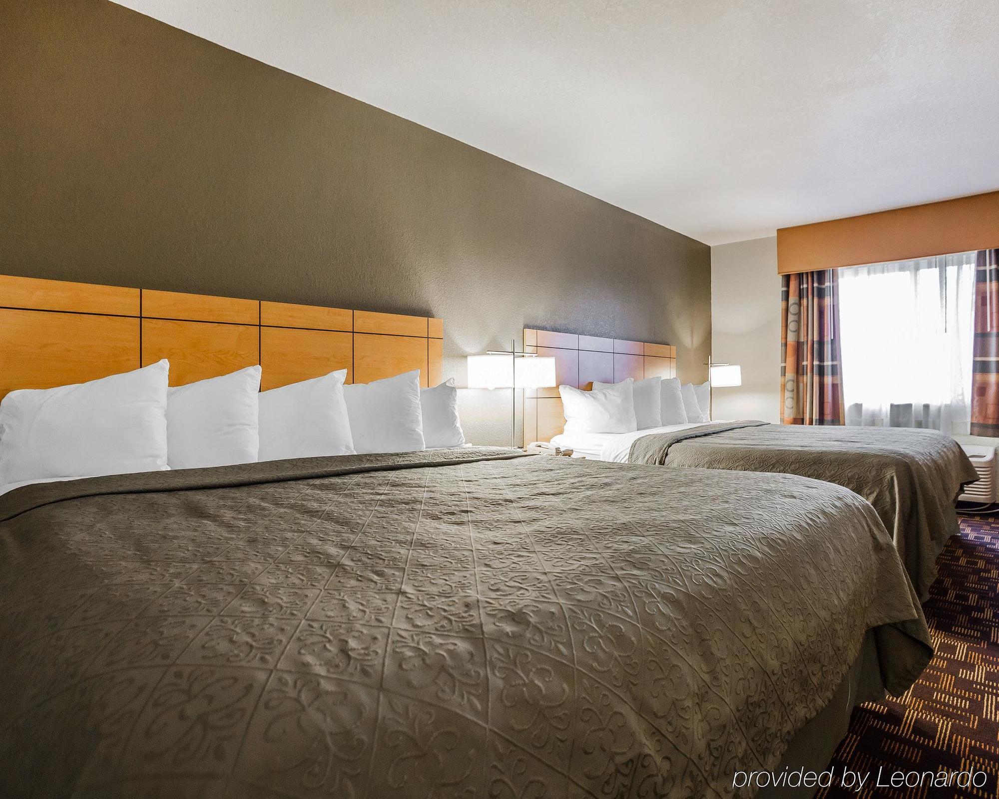 Quality Inn & Suites Des Moines Airport Exterior foto