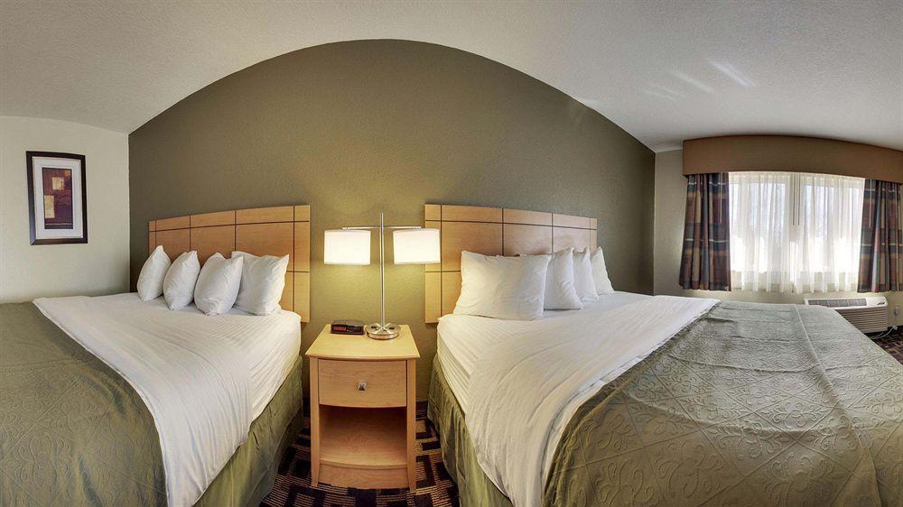 Quality Inn & Suites Des Moines Airport Exterior foto