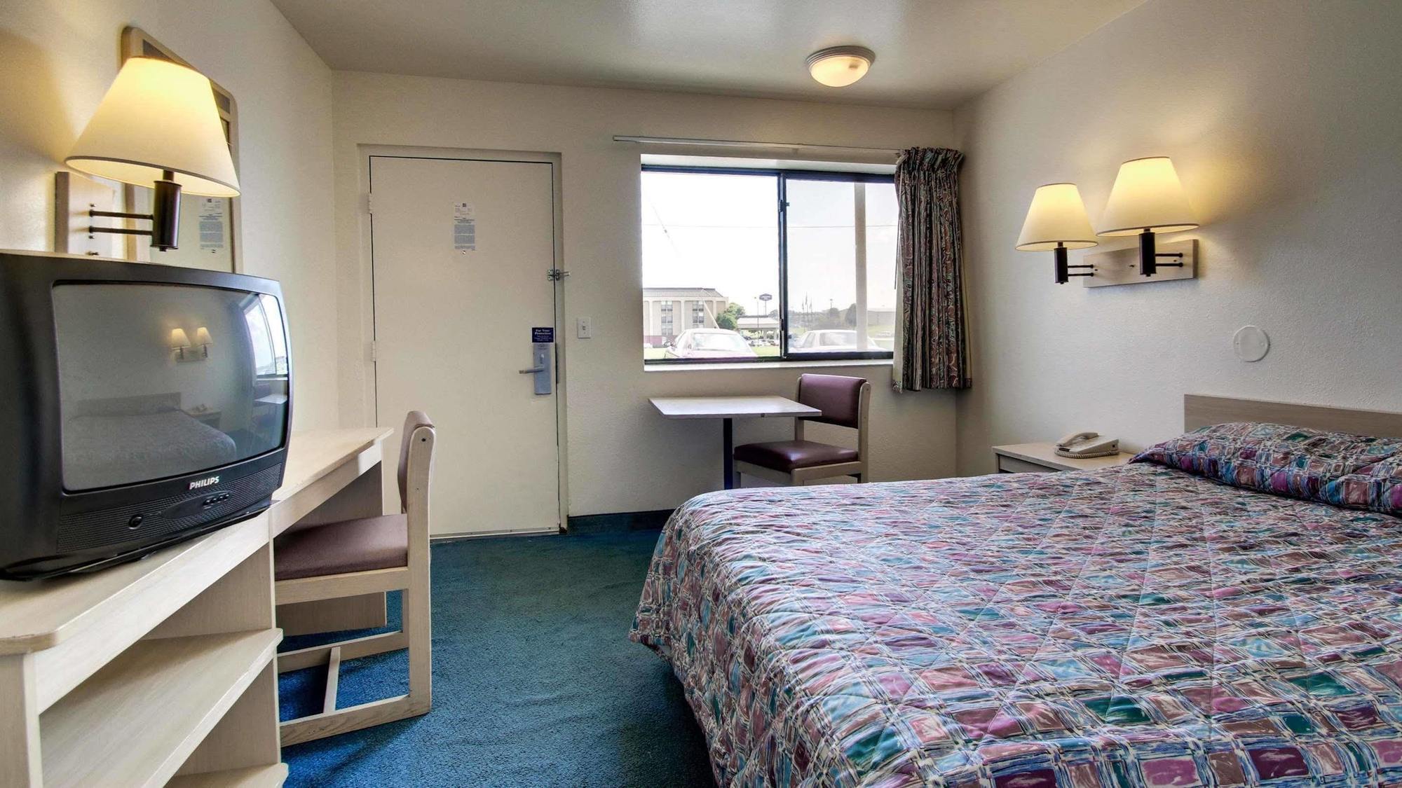 Quality Inn & Suites Des Moines Airport Exterior foto